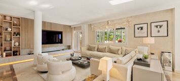 Elegant Duplex Penthouse in Marbella's Golden Mile