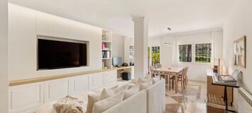 Elegant Duplex Penthouse in Marbella's Golden Mile