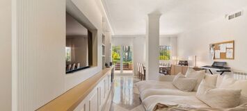 Elegant Duplex Penthouse in Marbella's Golden Mile
