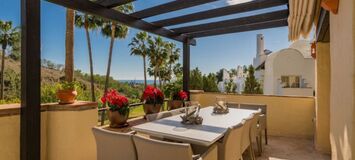 Elegant Duplex Penthouse in Marbella's Golden Mile