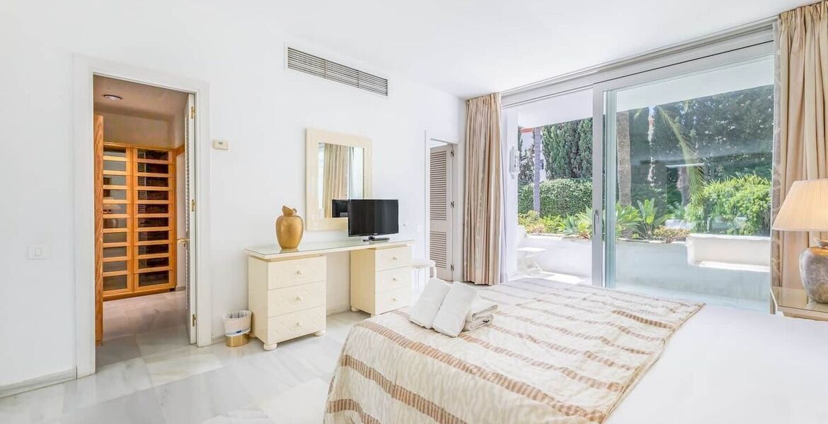 Exceptional Duplex Apartment in Prestigious Puerto Banús