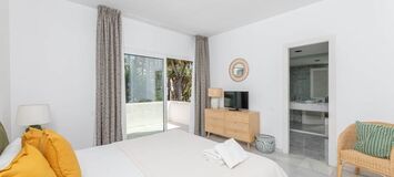 Exceptional Duplex Apartment in Prestigious Puerto Banús