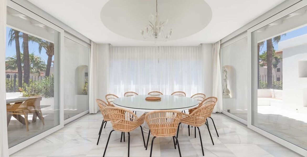 Exceptional Duplex Apartment in Prestigious Puerto Banús