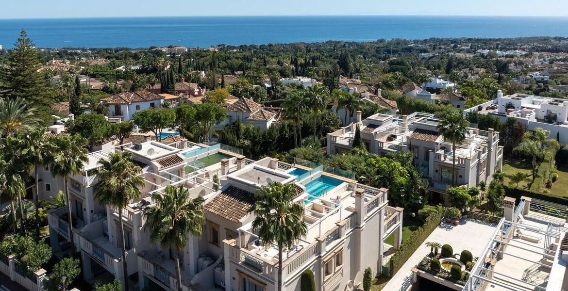 Villa with Panoramic Views in Sierra Blanca