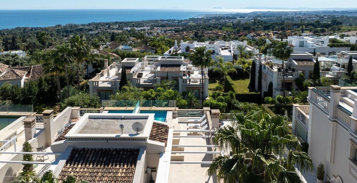 Villa with Panoramic Views in Sierra Blanca