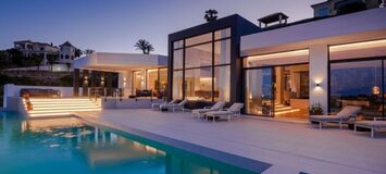Villa with Panoramic Views in El Paraíso Alto, Benahavís