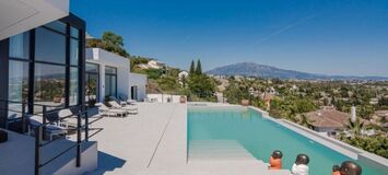 Villa with Panoramic Views in El Paraíso Alto, Benahavís