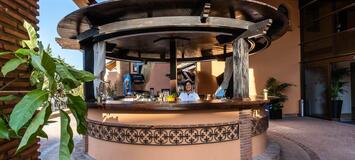 Luxury Apartment between Marbella and Estepona 