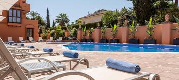 Luxury Apartment between Marbella and Estepona 
