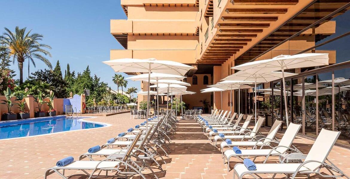 Luxury Apartment between Marbella and Estepona 