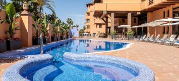 Luxury Apartment between Marbella and Estepona 