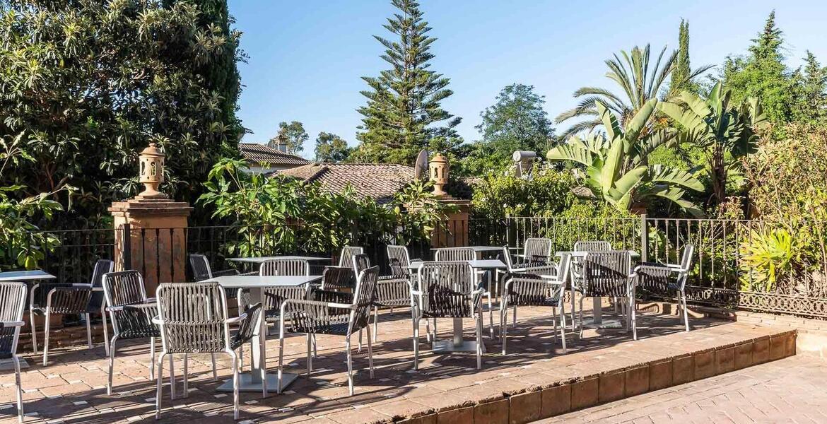 Luxury Apartment between Marbella and Estepona 