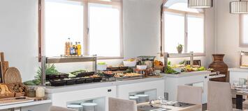 Luxury Apartment between Marbella and Estepona 