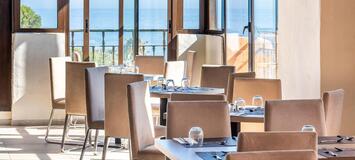 Luxury Apartment between Marbella and Estepona 