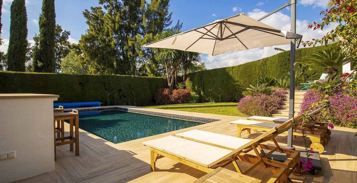 Luxurious Villa with Stunning Views in Estepona