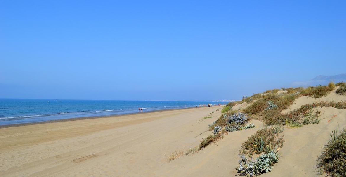 Luxury Apartment between Marbella and Estepona 
