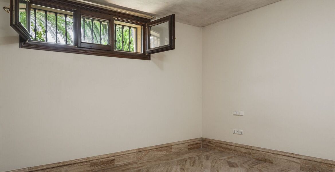 Luxury Villa for rent in Golden Mile Marbella