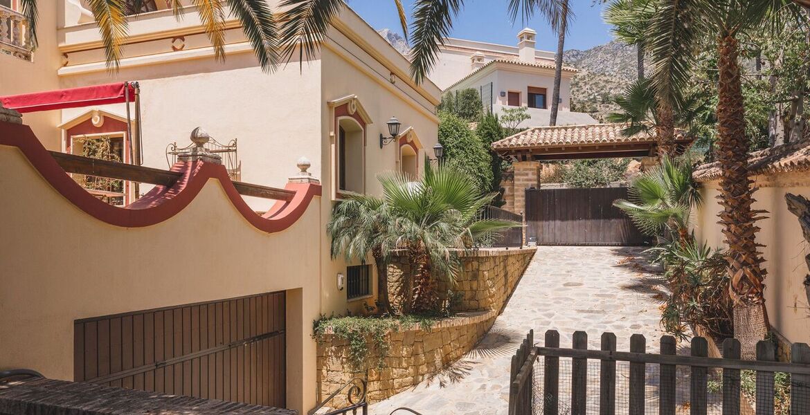 Luxury Villa for rent in Golden Mile Marbella