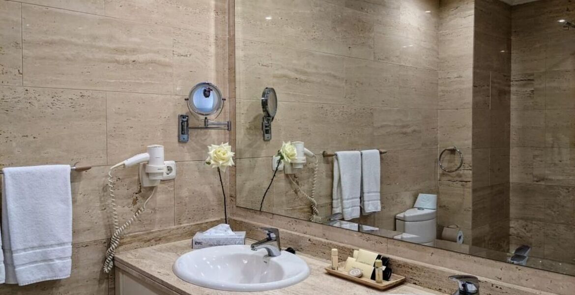 Apartment for Rental in Playa Esmeralda Marbella
