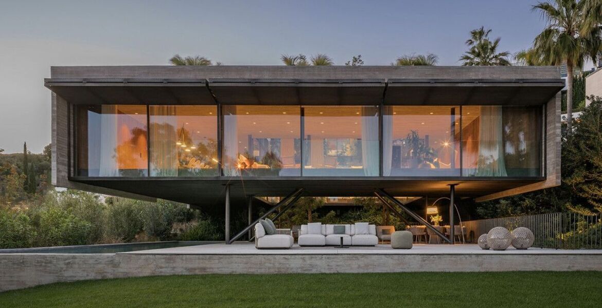 Luxury villa for rent in Benahavis