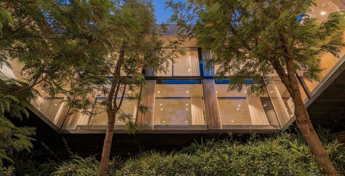 Luxury villa for rent in Benahavis