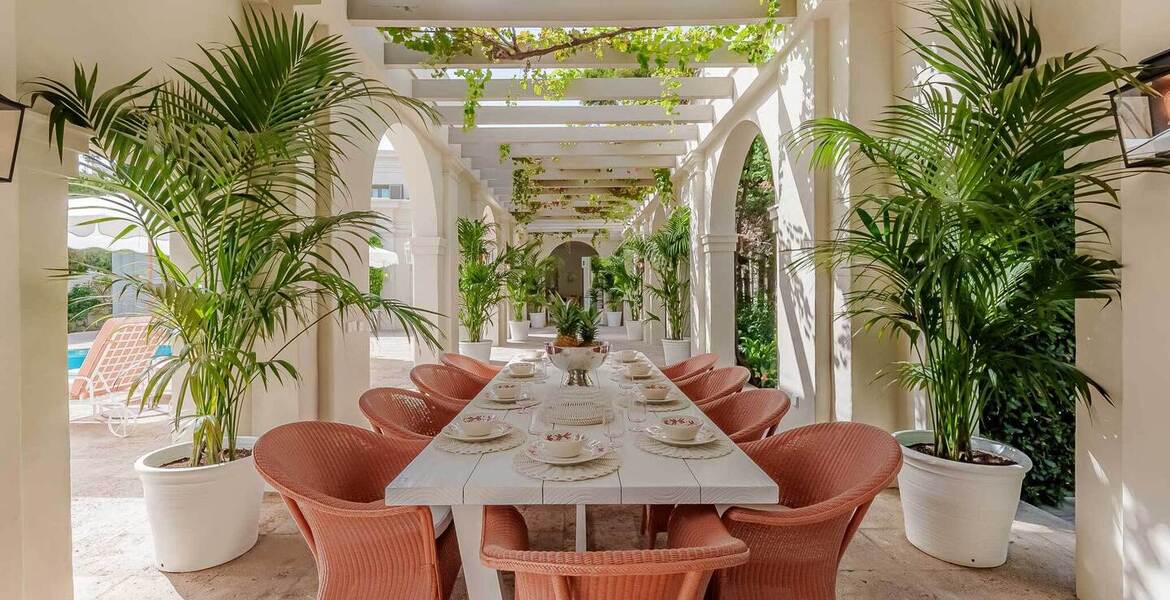 Villa in Golden Mile Puente Romano Marbella 