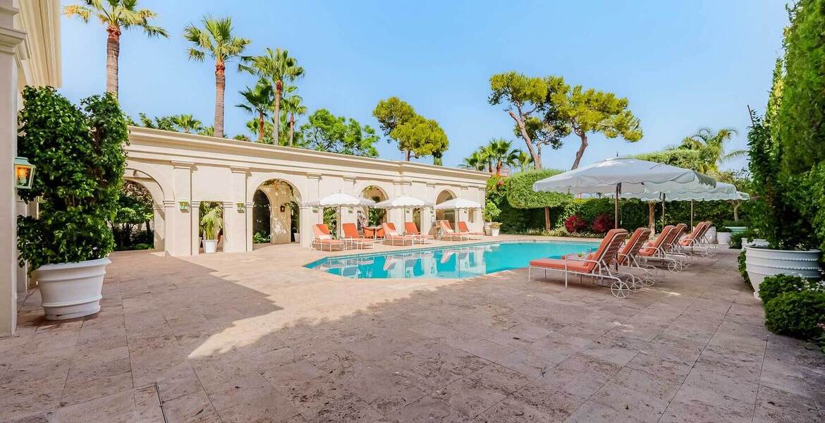 Villa in Golden Mile Puente Romano Marbella 
