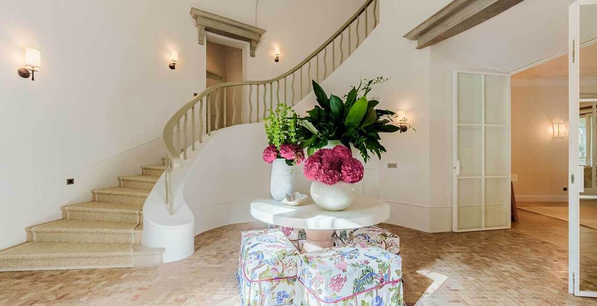 Villa in Golden Mile Puente Romano Marbella 
