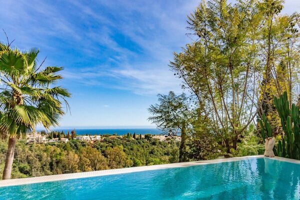 Villa for rent in Sierra Blanca Marbella