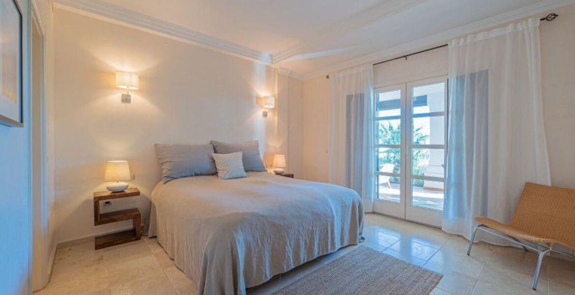 Appartement de deux chambres au rez-de-chaussée à louer à Ma