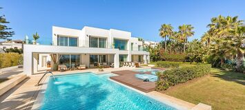 Beachfront Villa for rent in Golden Mile Marbella
