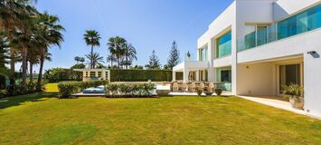 Beachfront Villa for rent in Golden Mile Marbella