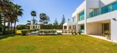 Beachfront Villa for rent in Golden Mile Marbella
