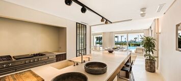 Beachfront Villa for rent in Golden Mile Marbella