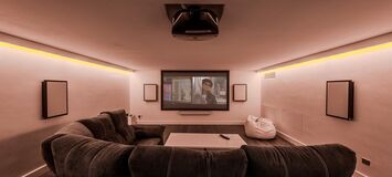 Beachfront Villa for rent in Golden Mile Marbella