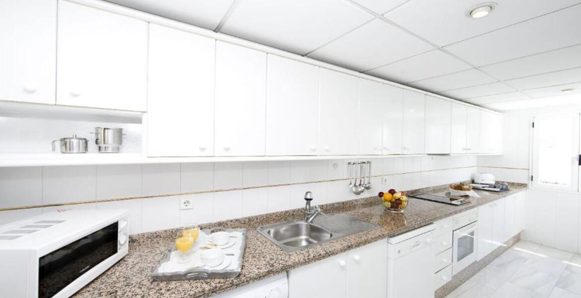 Se alquila apartamento en Milla de Oro