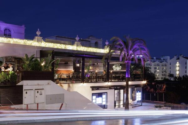 La Sala Restaurant 